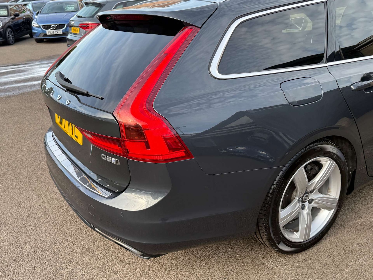 Used Volvo V90 2017 for sale - 76197210: Photo 77