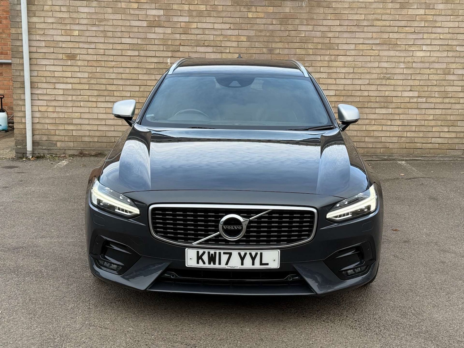Used Volvo V90 2017 for sale - 76197210: Photo 8