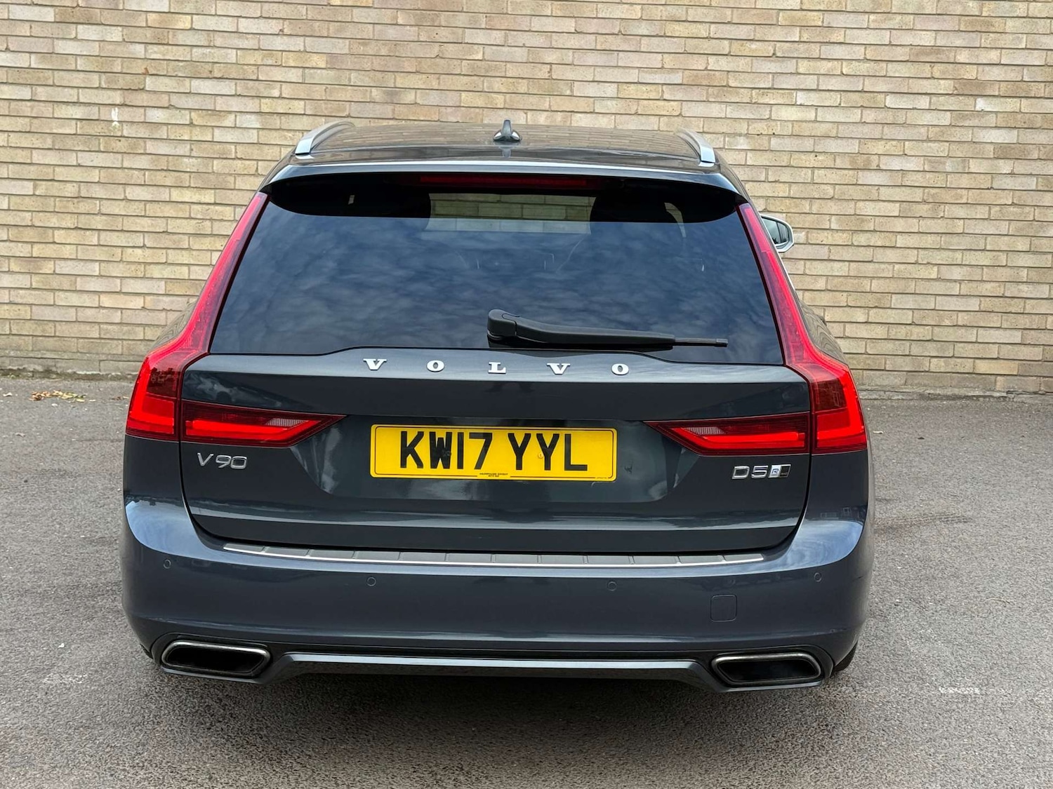 Used Volvo V90 2017 for sale - 76197210: Photo 9