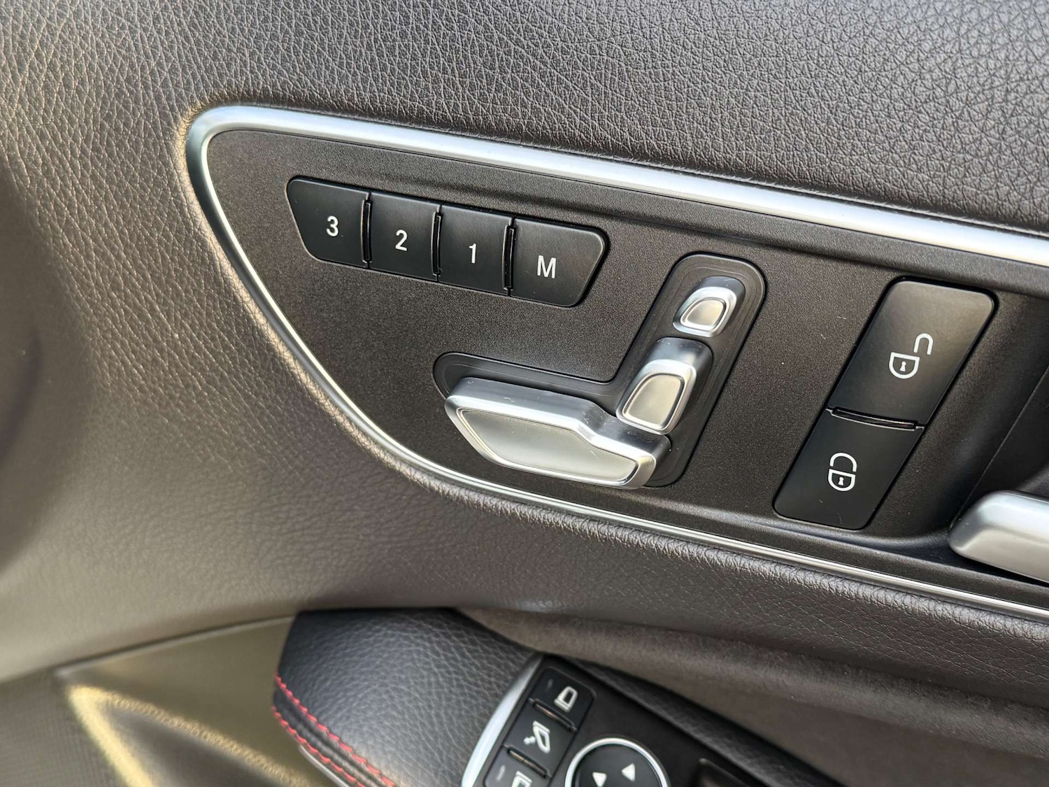 Used Mercedes-Benz A-Class 2017 for sale - 77172468: Photo 37