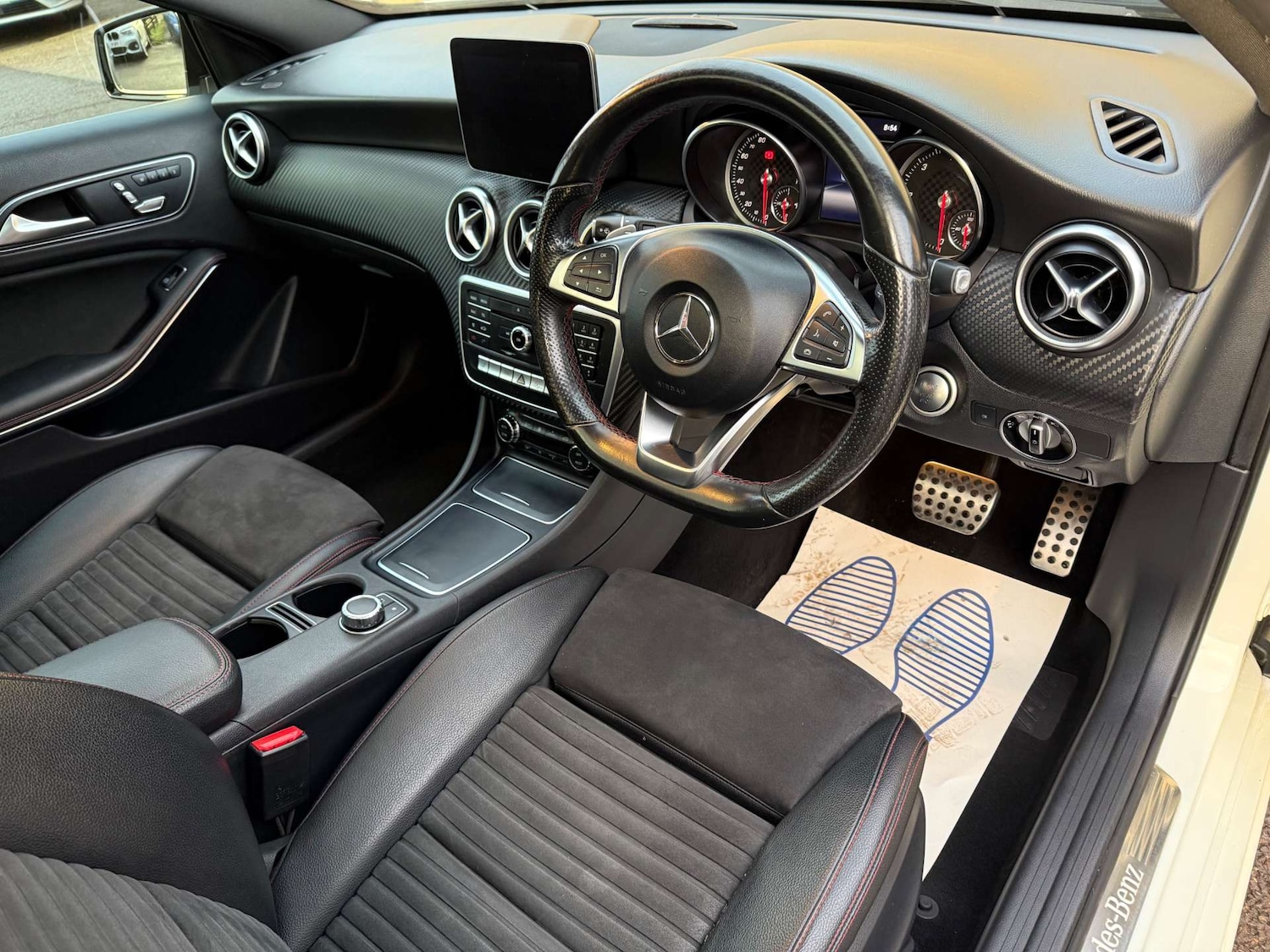 Used Mercedes-Benz A-Class 2017 for sale - 77172468: Photo 4