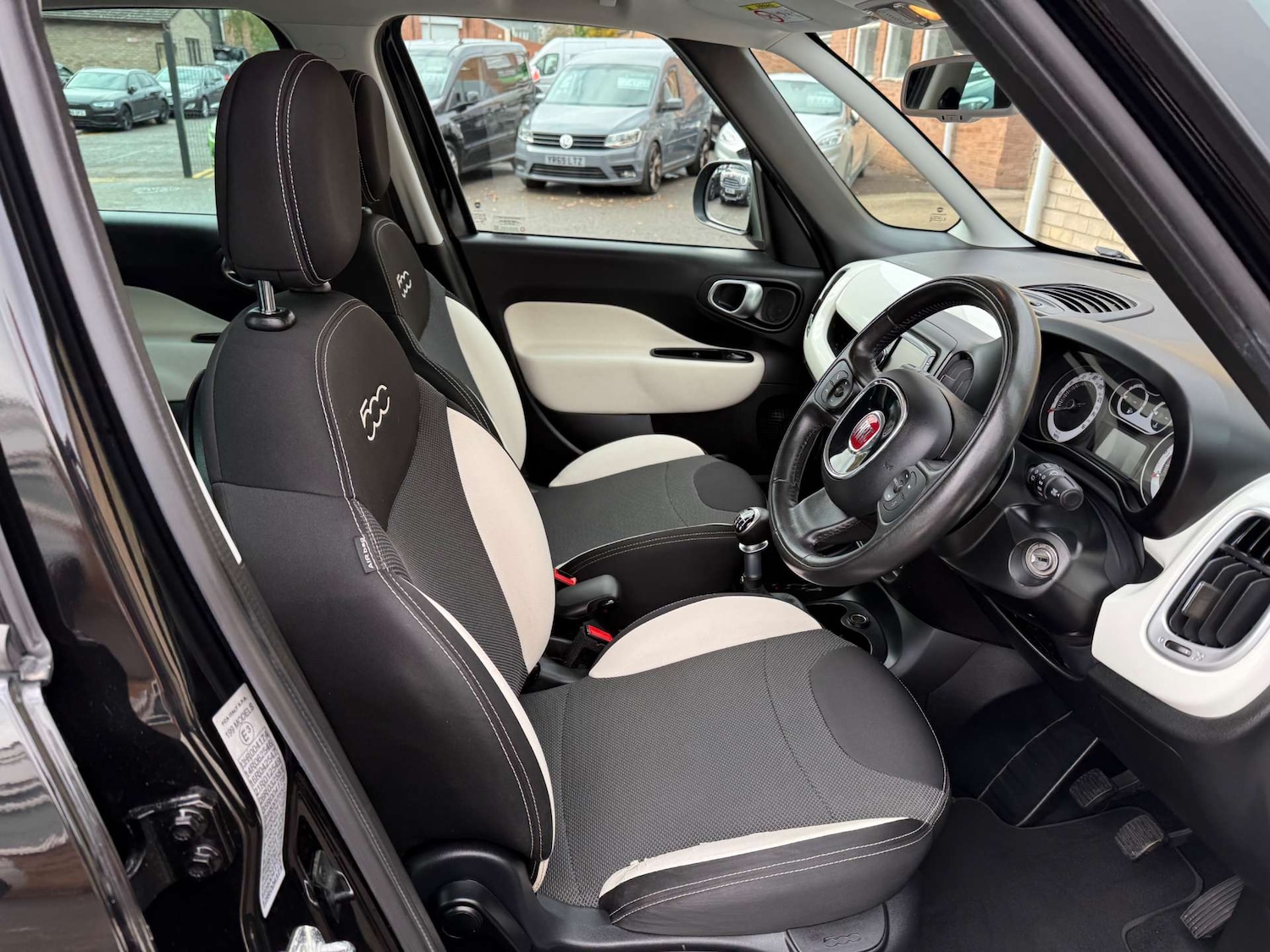 Used Fiat 500L 2017 for sale - 76451746: Photo 11