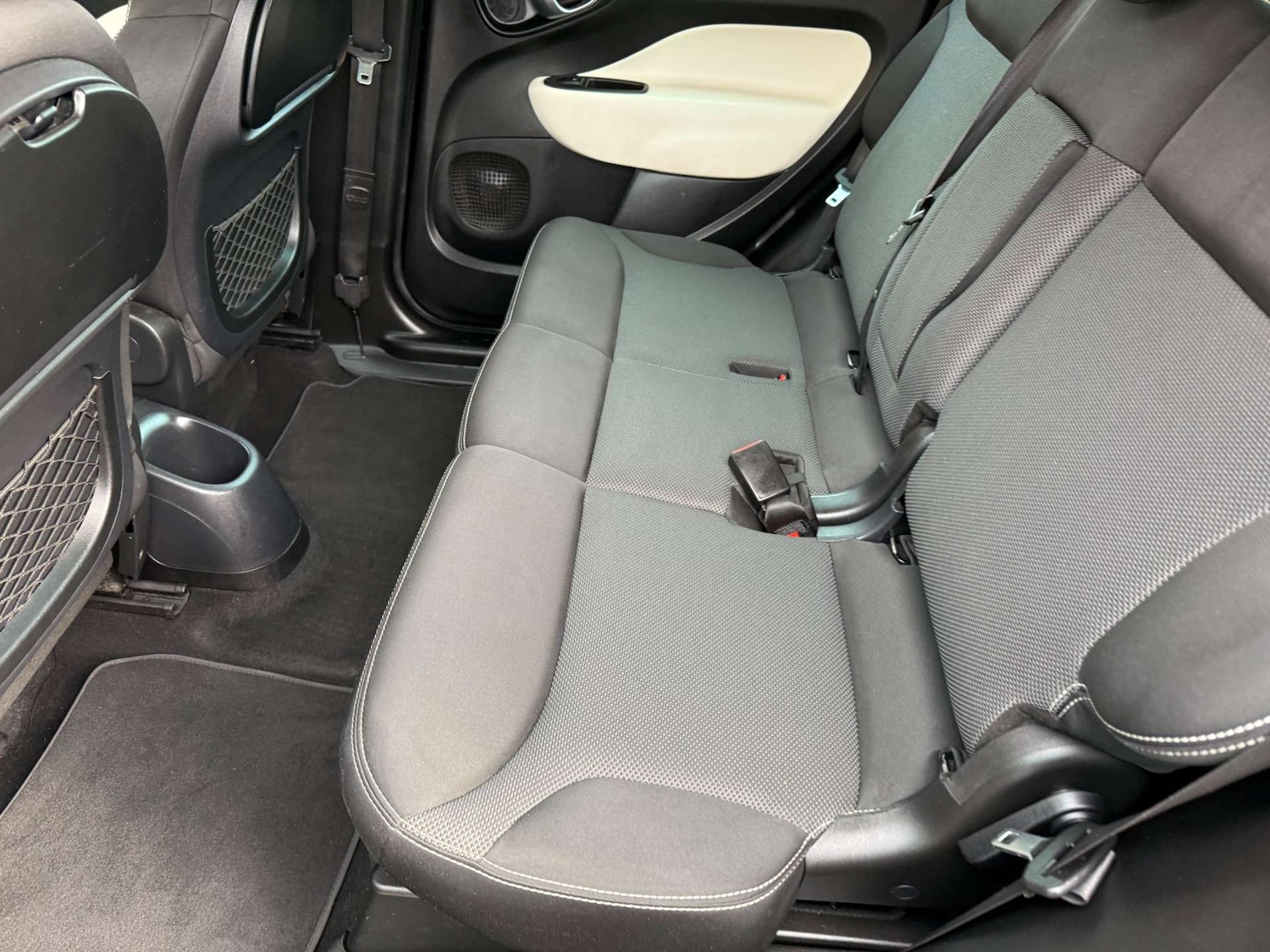 Used Fiat 500L 2017 for sale - 76451746: Photo 32