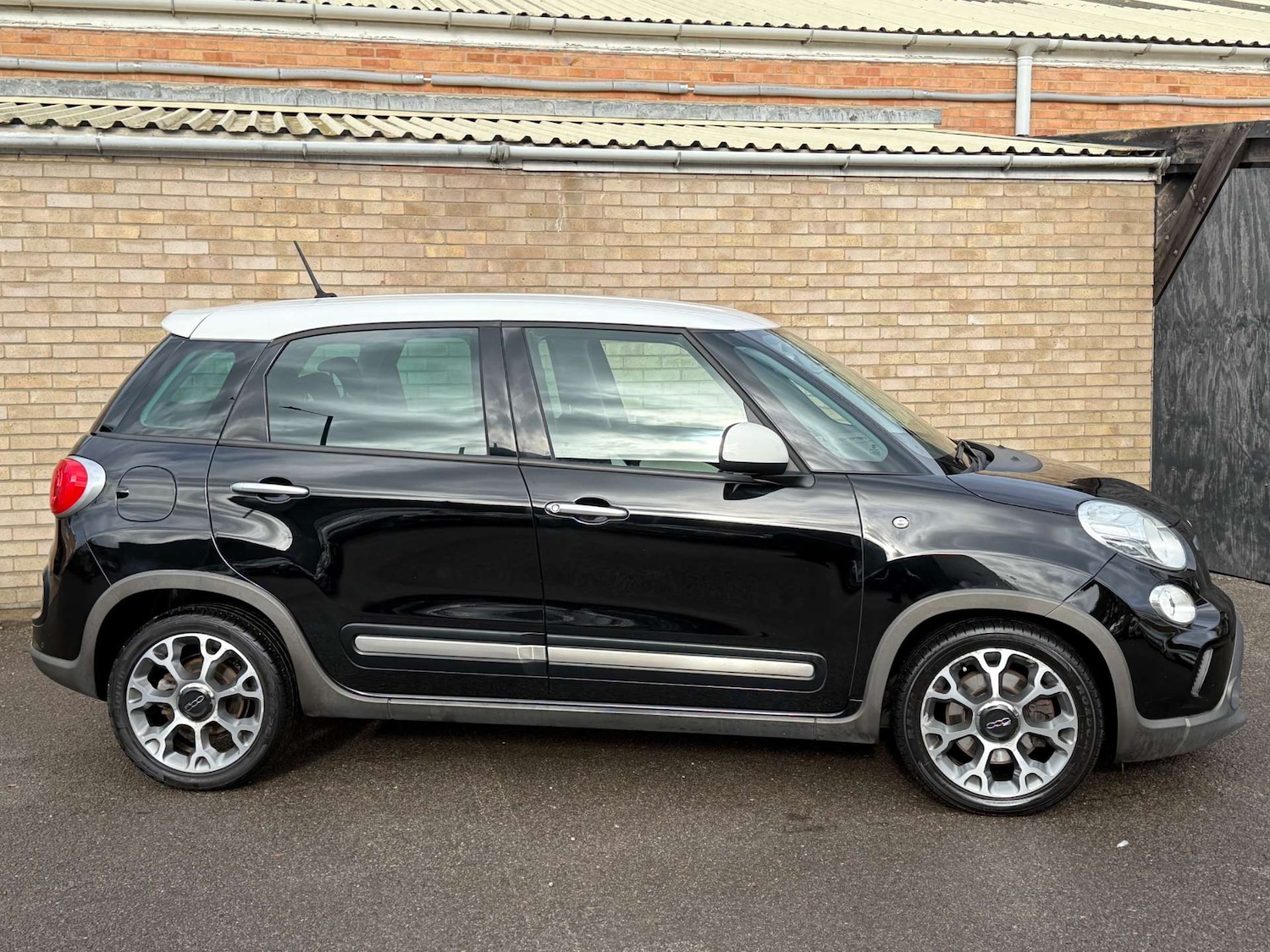 Used Fiat 500L 2017 for sale - 76451746: Photo 37