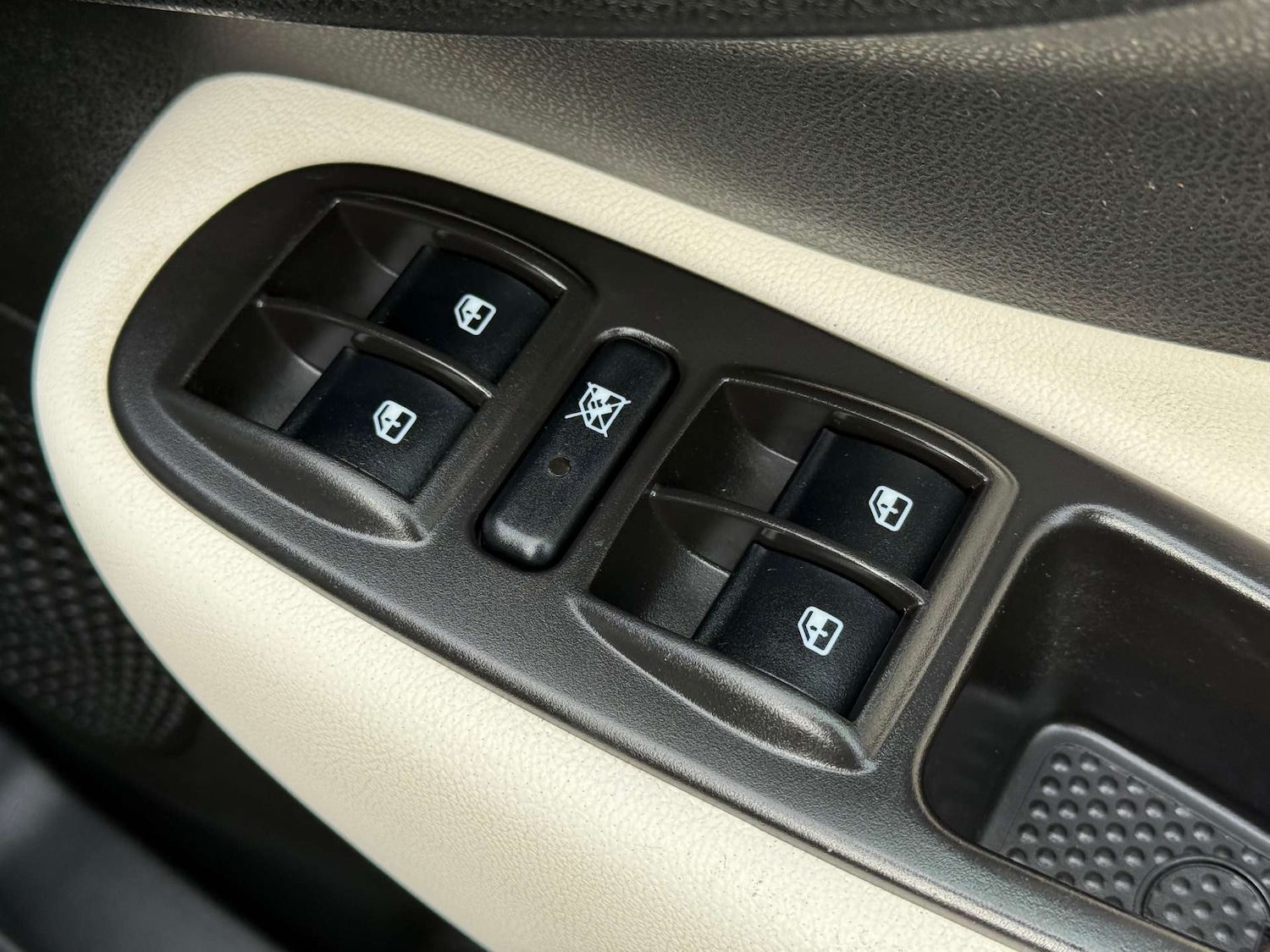 Used Fiat 500L 2017 for sale - 76451746: Photo 46