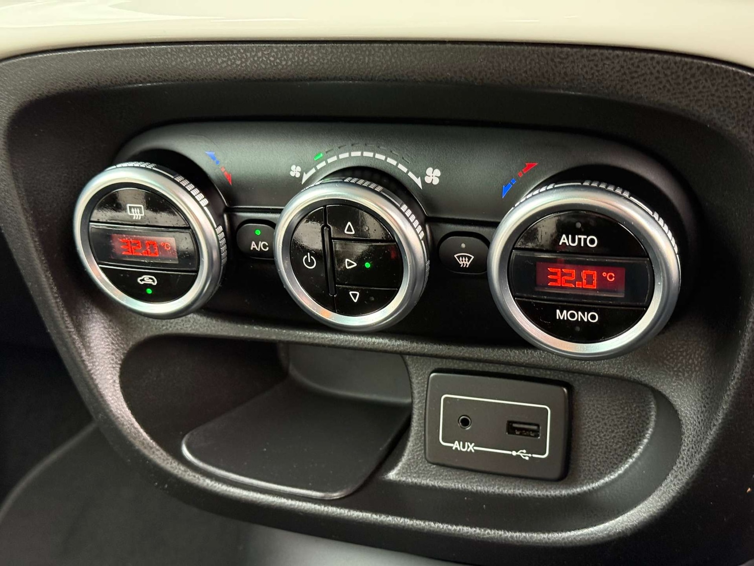 Used Fiat 500L 2017 for sale - 76451746: Photo 56