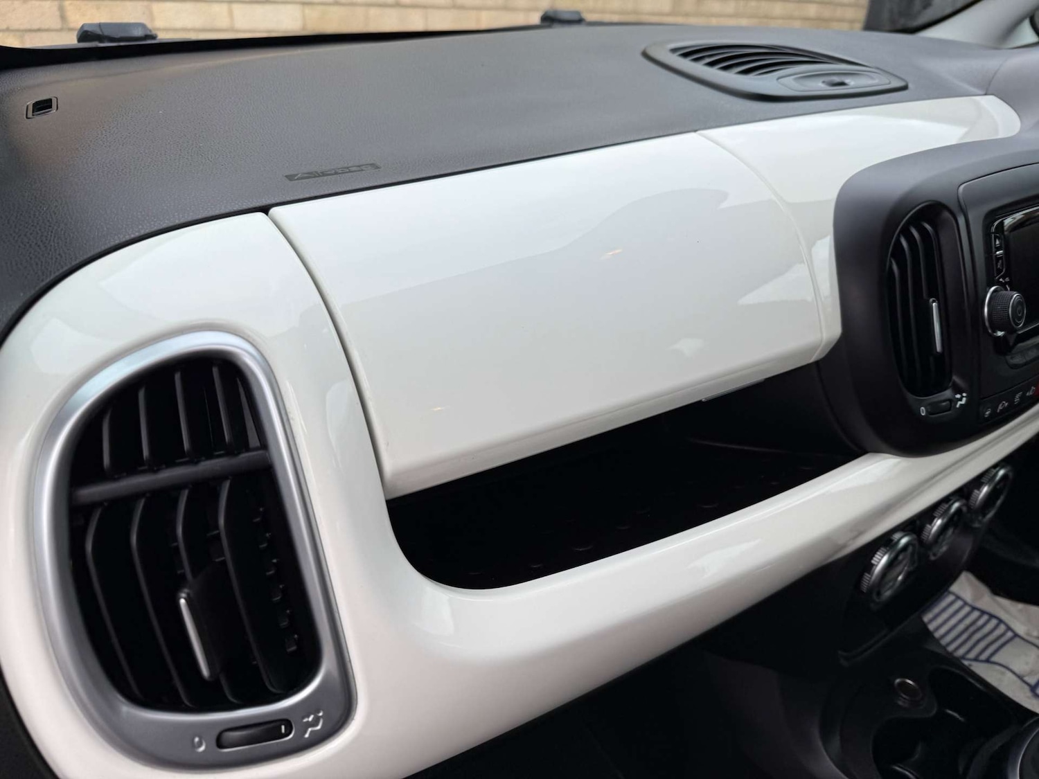 Used Fiat 500L 2017 for sale - 76451746: Photo 63