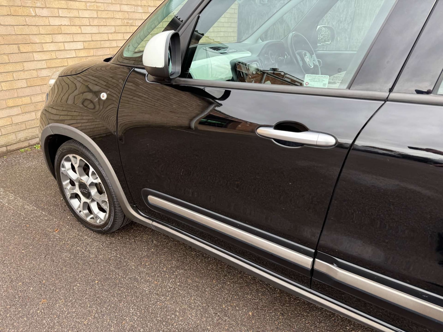 Used Fiat 500L 2017 for sale - 76451746: Photo 78