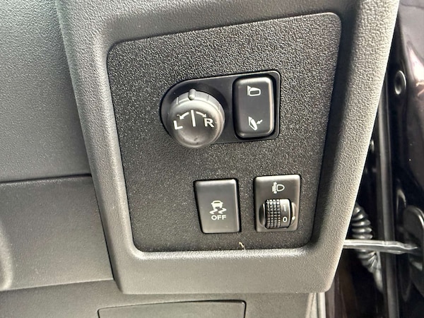 Used Nissan Qashqai 2012 for sale - 76265229: Photo 47