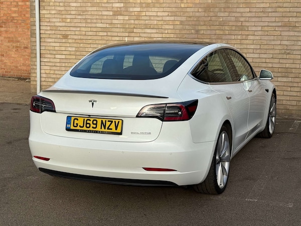 Used Tesla Model 3 2019 for sale - 76255877: Photo 23