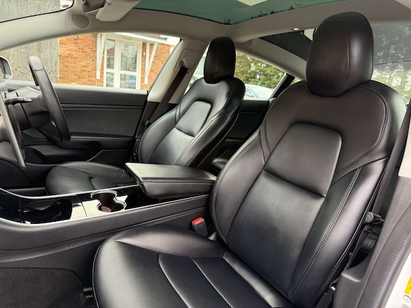 Used Tesla Model 3 2019 for sale - 76255877: Photo 26