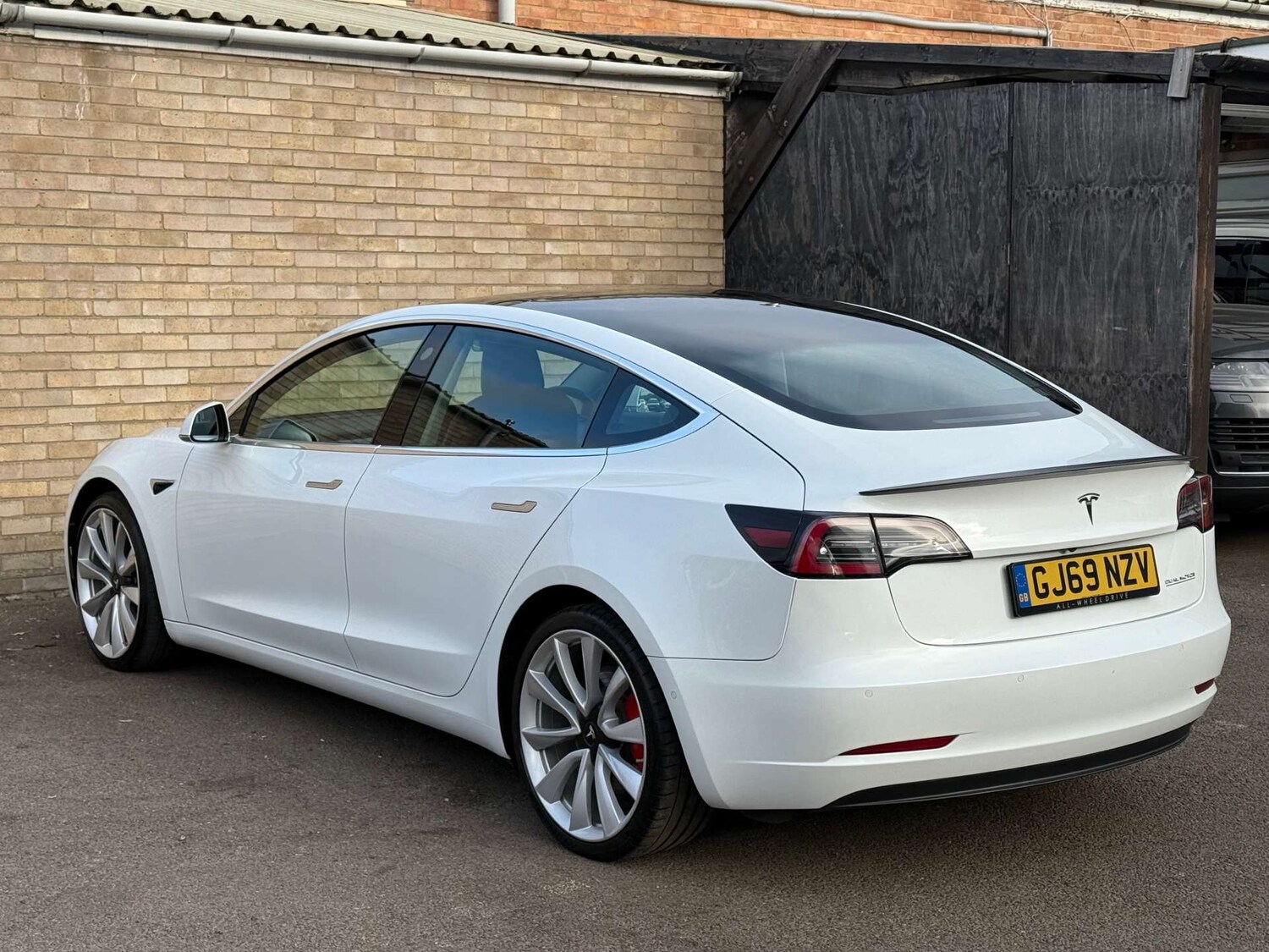 Used Tesla Model 3 2019 for sale - 76255877: Photo 33