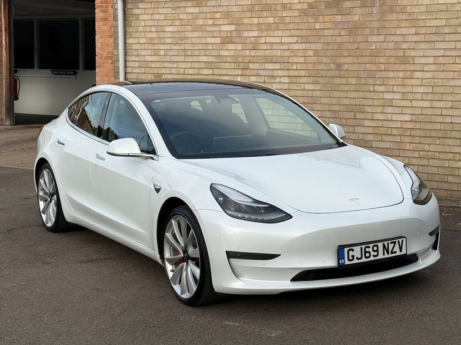 Used Tesla Model 3 2019 for sale - 76255877: Photo 4