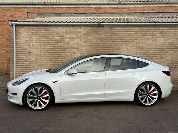 Used Tesla Model 3 2019 for sale - 76255877: Photo 40