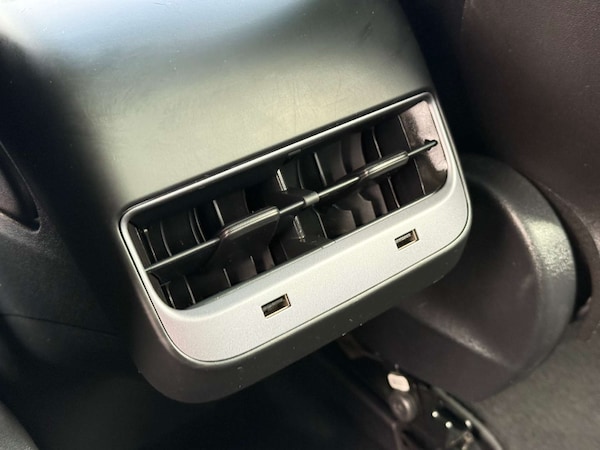 Used Tesla Model 3 2019 for sale - 76255877: Photo 63