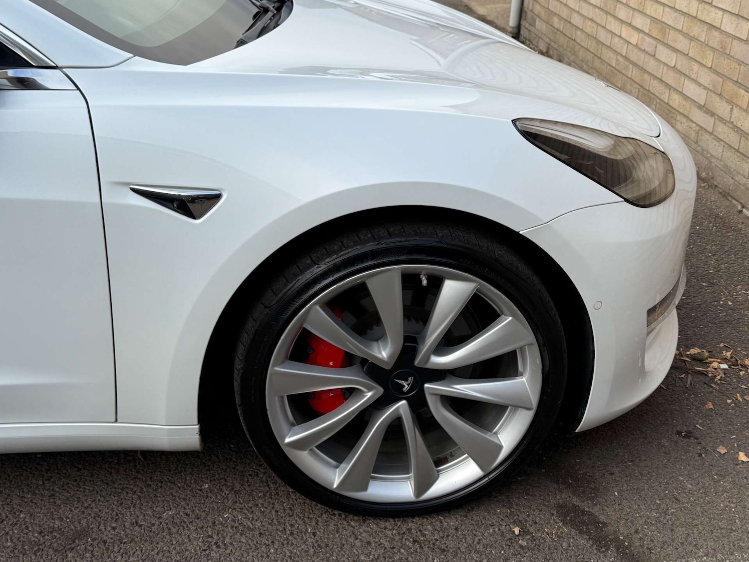 Used Tesla Model 3 2019 for sale - 76255877: Photo 65