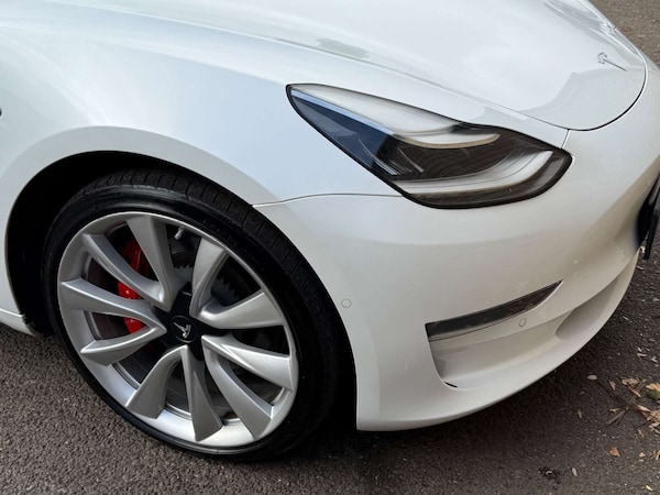 Used Tesla Model 3 2019 for sale - 76255877: Photo 65