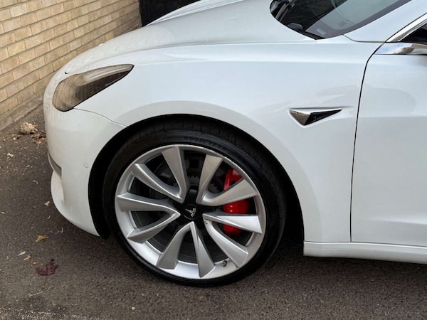 Used Tesla Model 3 2019 for sale - 76255877: Photo 77