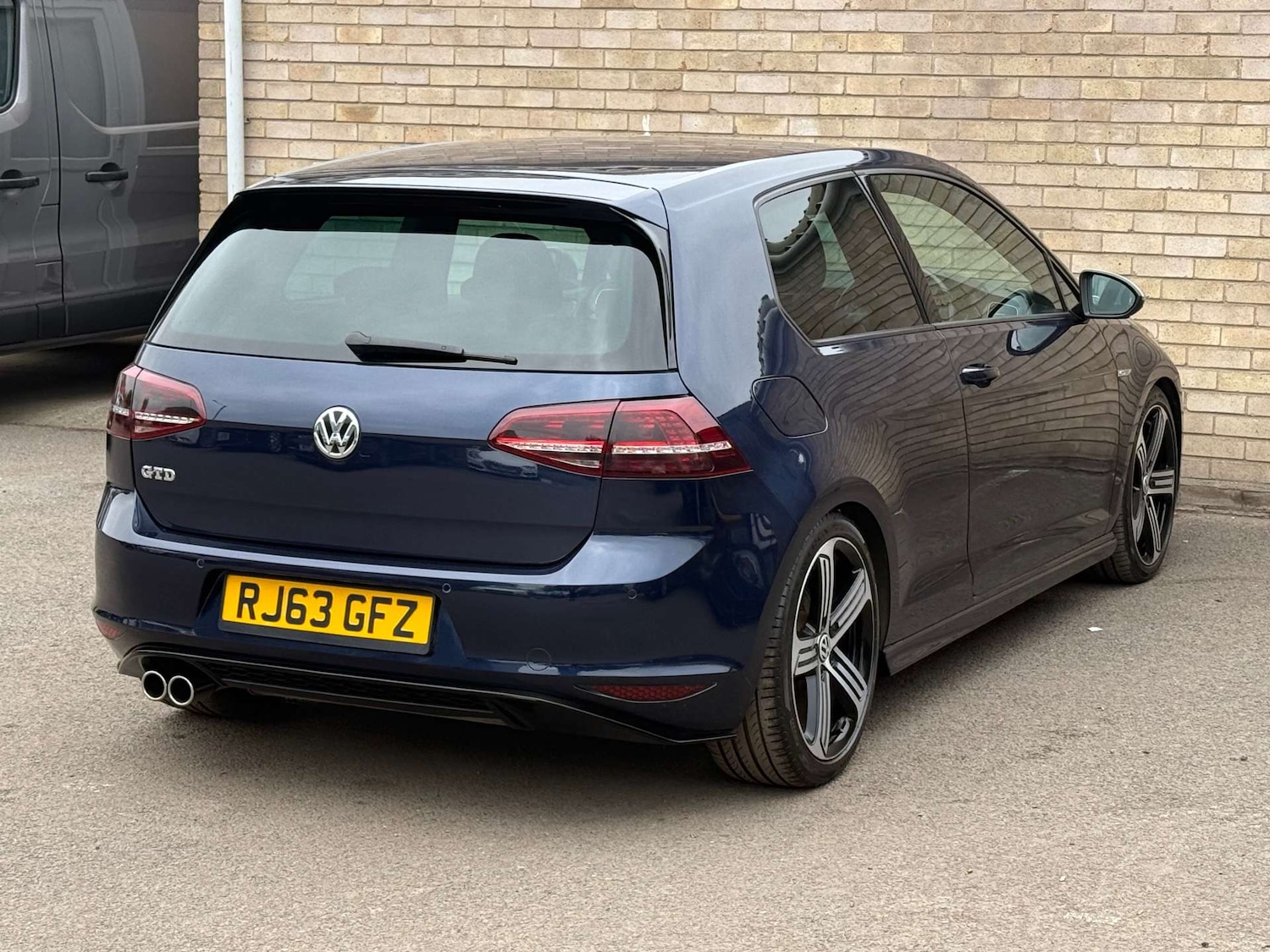 Vehicle 28