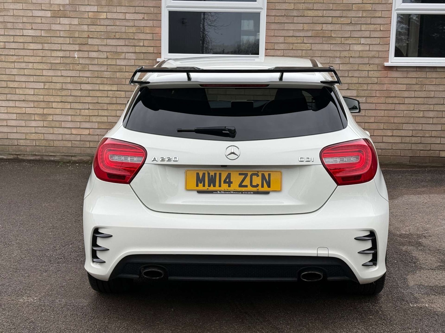 Used Mercedes-Benz A-Class 2014 for sale - 77988257: Photo 11