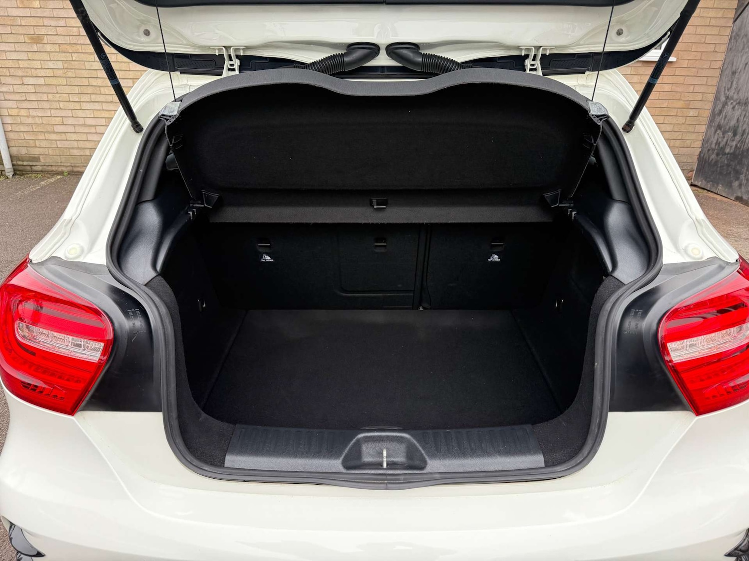 Used Mercedes-Benz A-Class 2014 for sale - 77988257: Photo 39