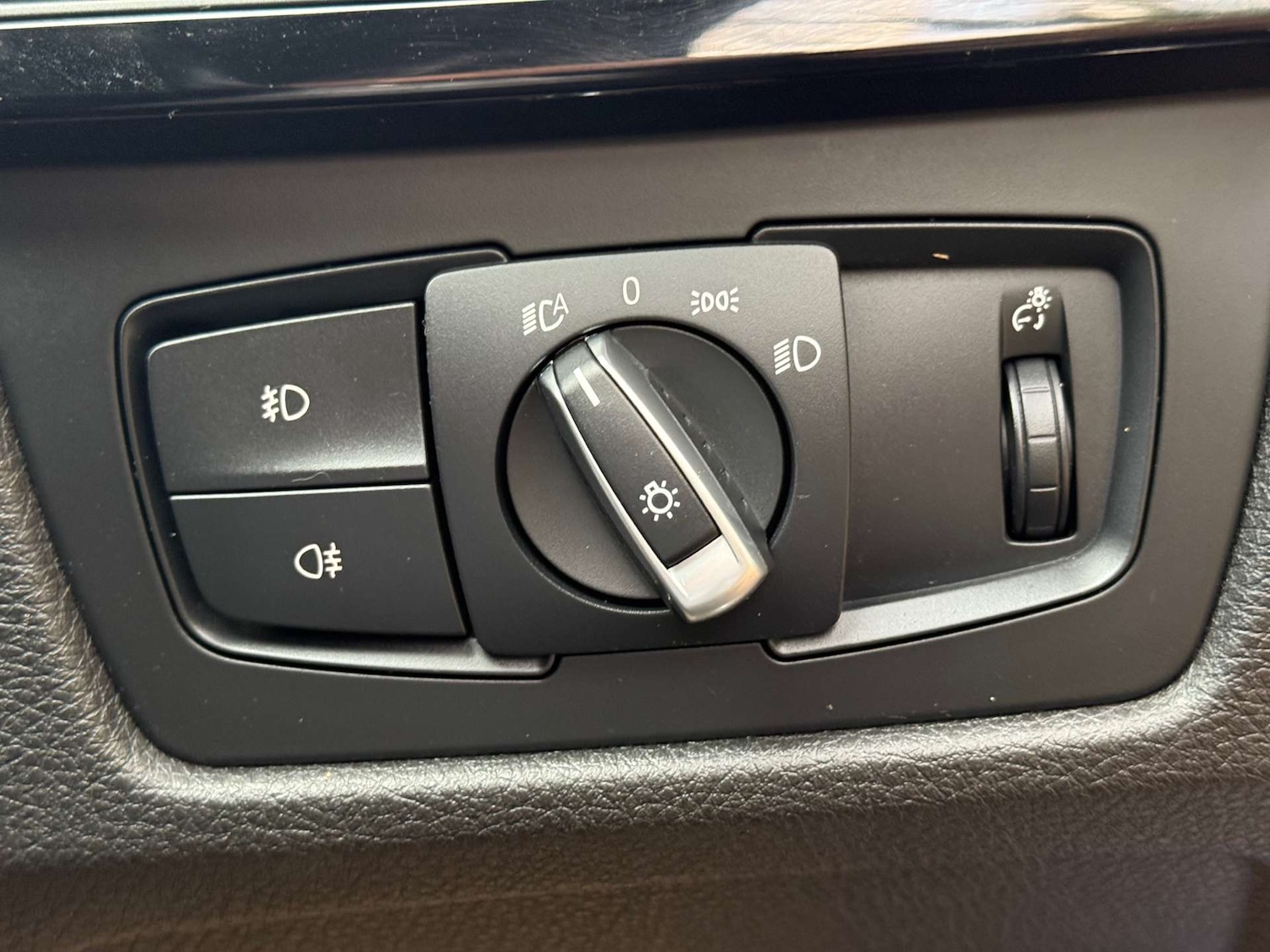 Used BMW 3 Series 2015 for sale - 77850690: Photo 45