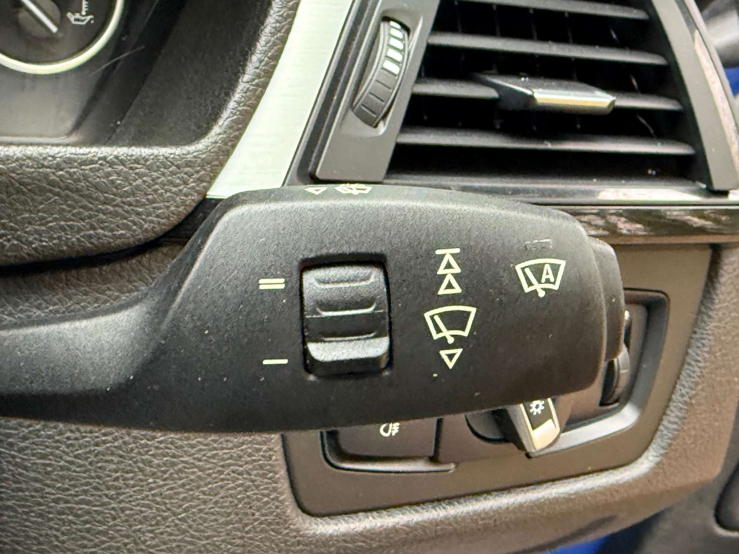 Used BMW 3 Series 2015 for sale - 77850690: Photo 51