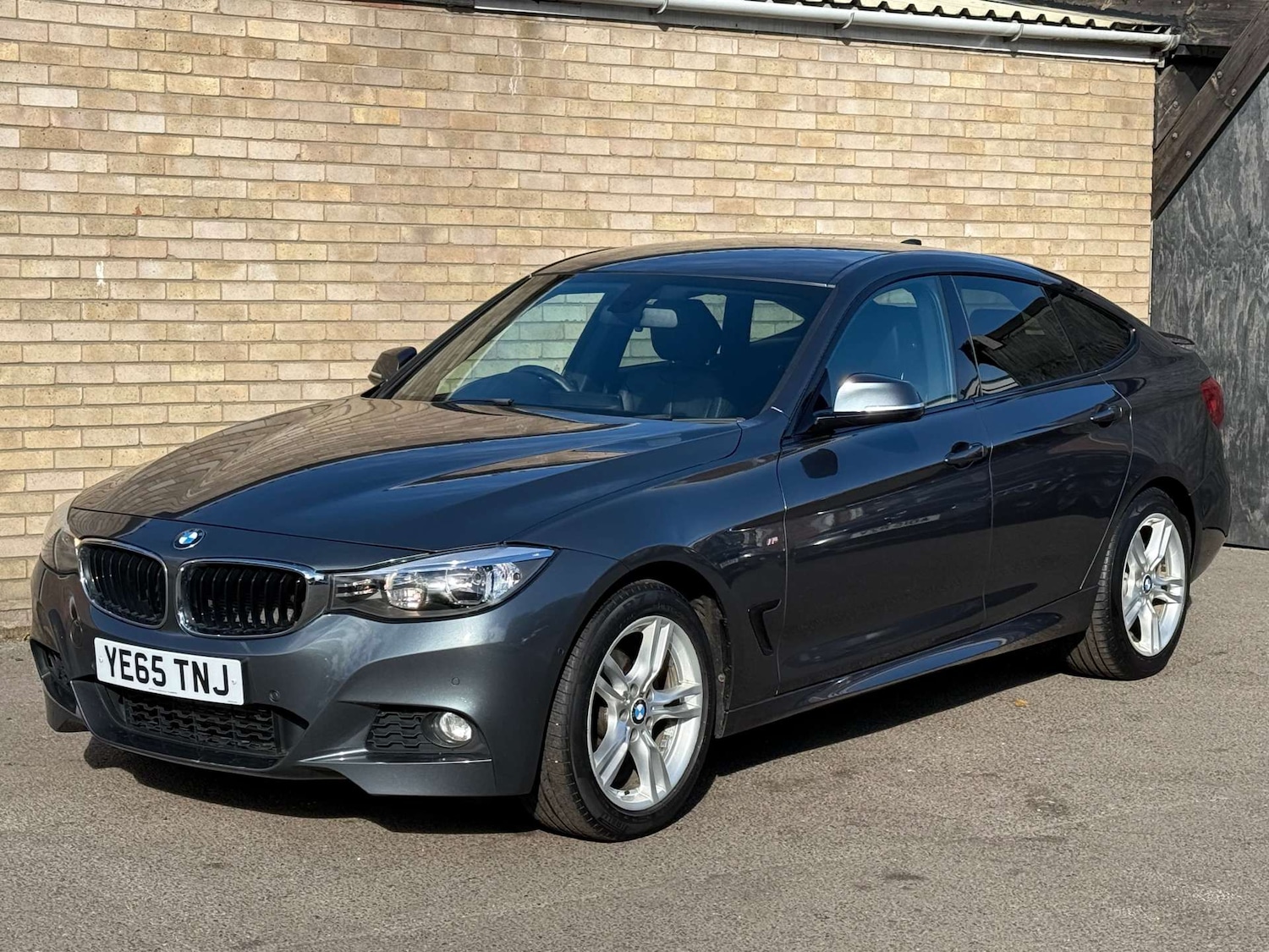 Used BMW 3 Series 2015 for sale - 76385794: Photo 1