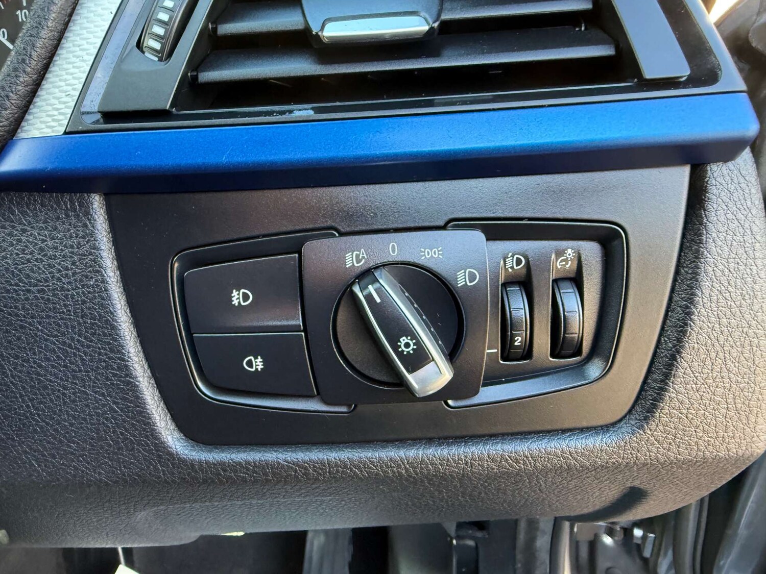 Used BMW 3 Series 2015 for sale - 76385794: Photo 46