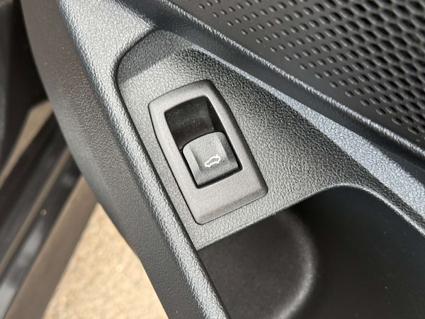 Used BMW 3 Series 2019 for sale - 74840960: Photo 45