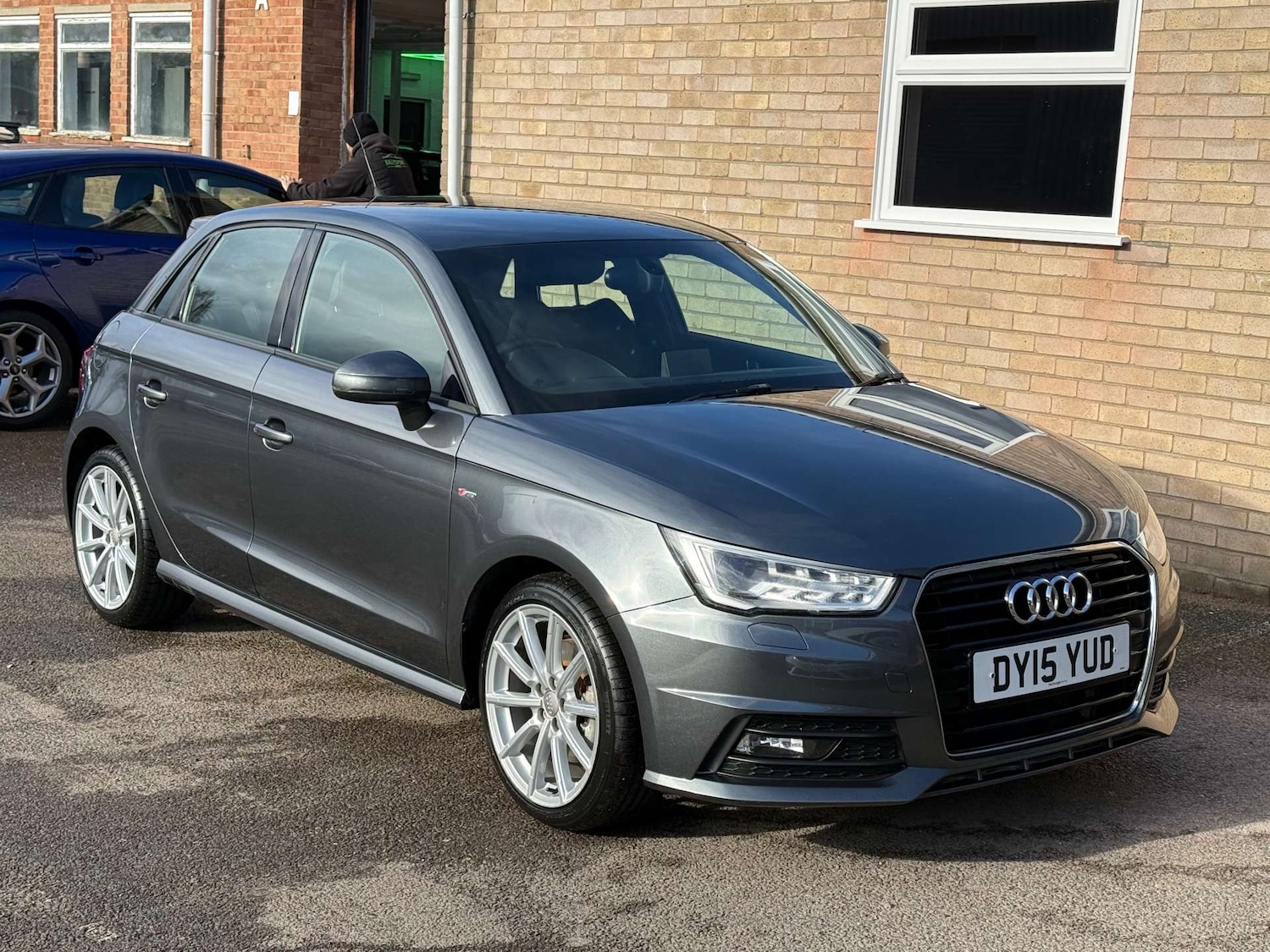 Used Audi A1 2015 for sale - 77547730: Photo 4