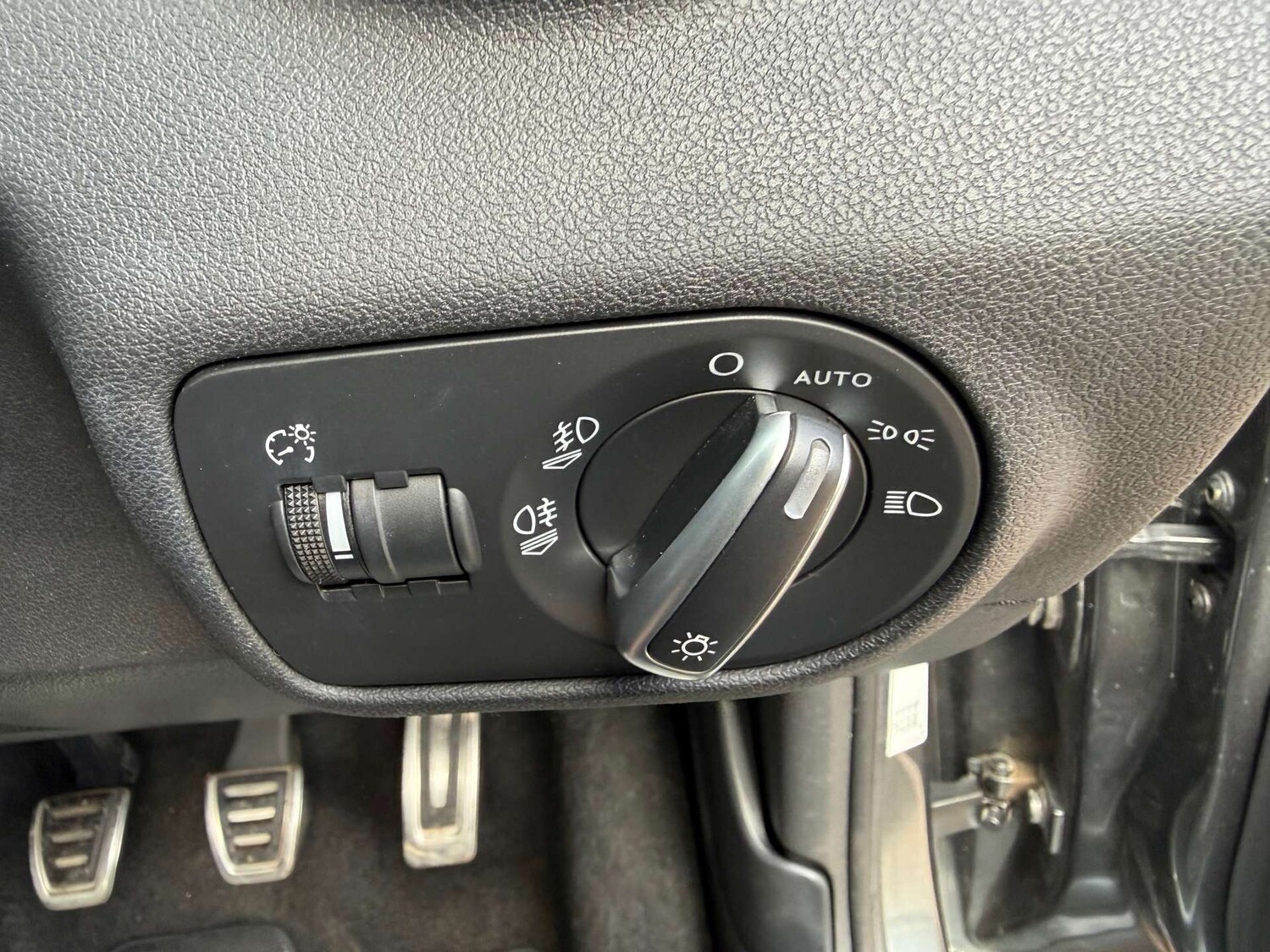 Used Audi A1 2015 for sale - 77547730: Photo 42