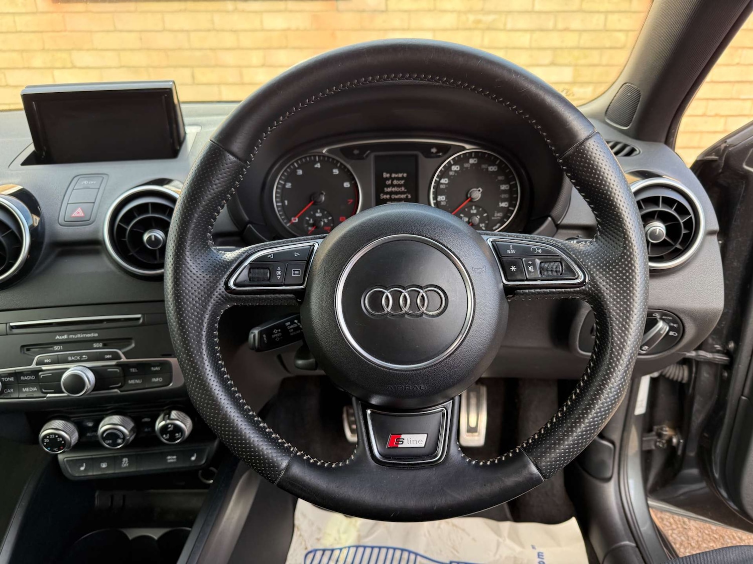 Used Audi A1 2015 for sale - 77547730: Photo 43