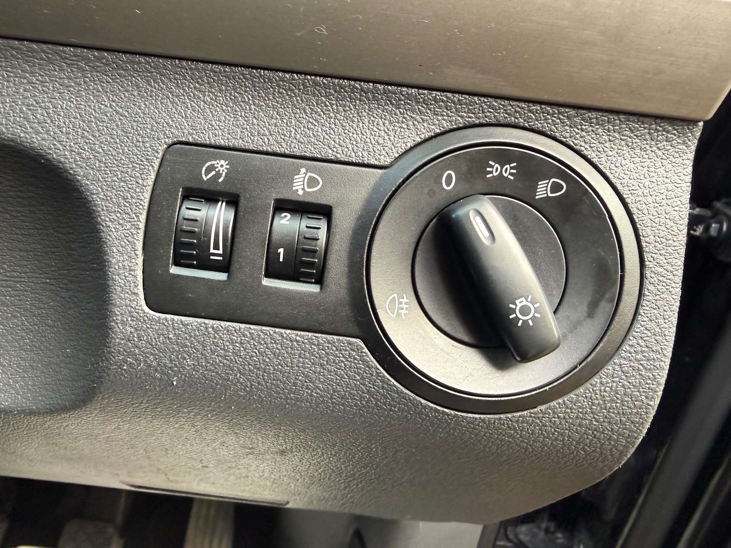 Used Volkswagen Touran 2009 for sale - 78066746: Photo 44