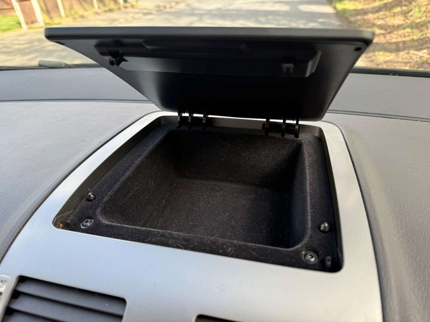 Used Volkswagen Touran 2009 for sale - 78066746: Photo 52