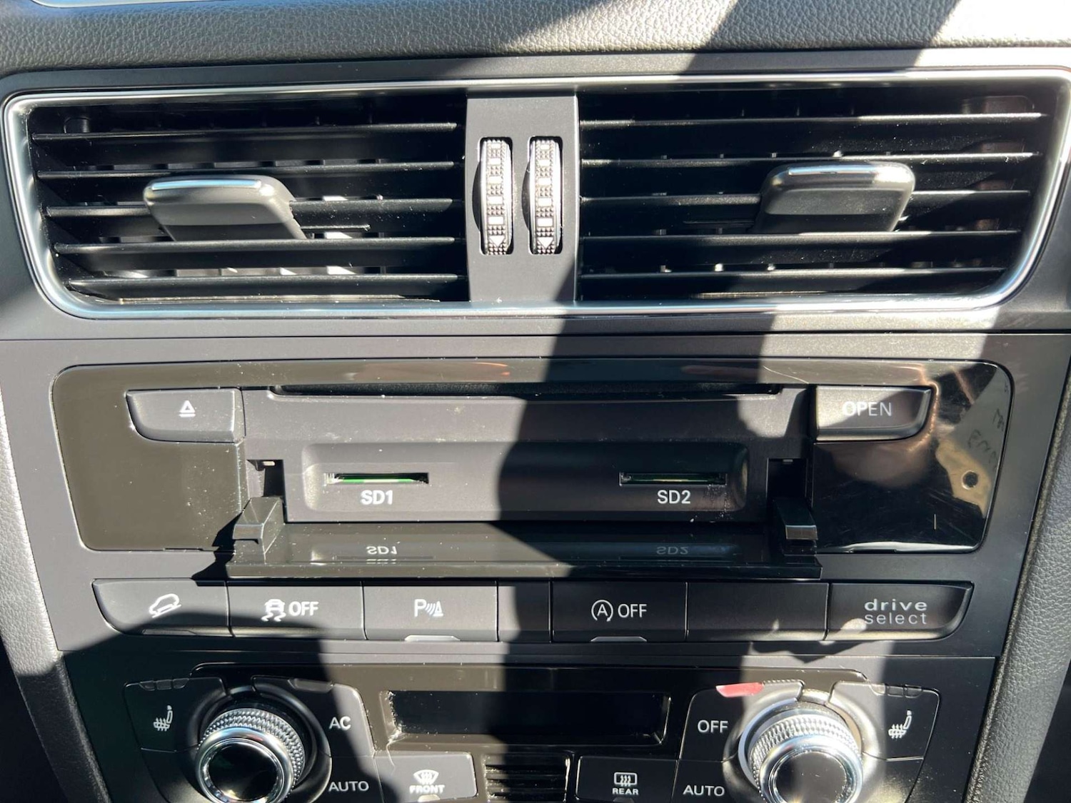 Used Audi Q5 2013 for sale - 76600879: Photo 69