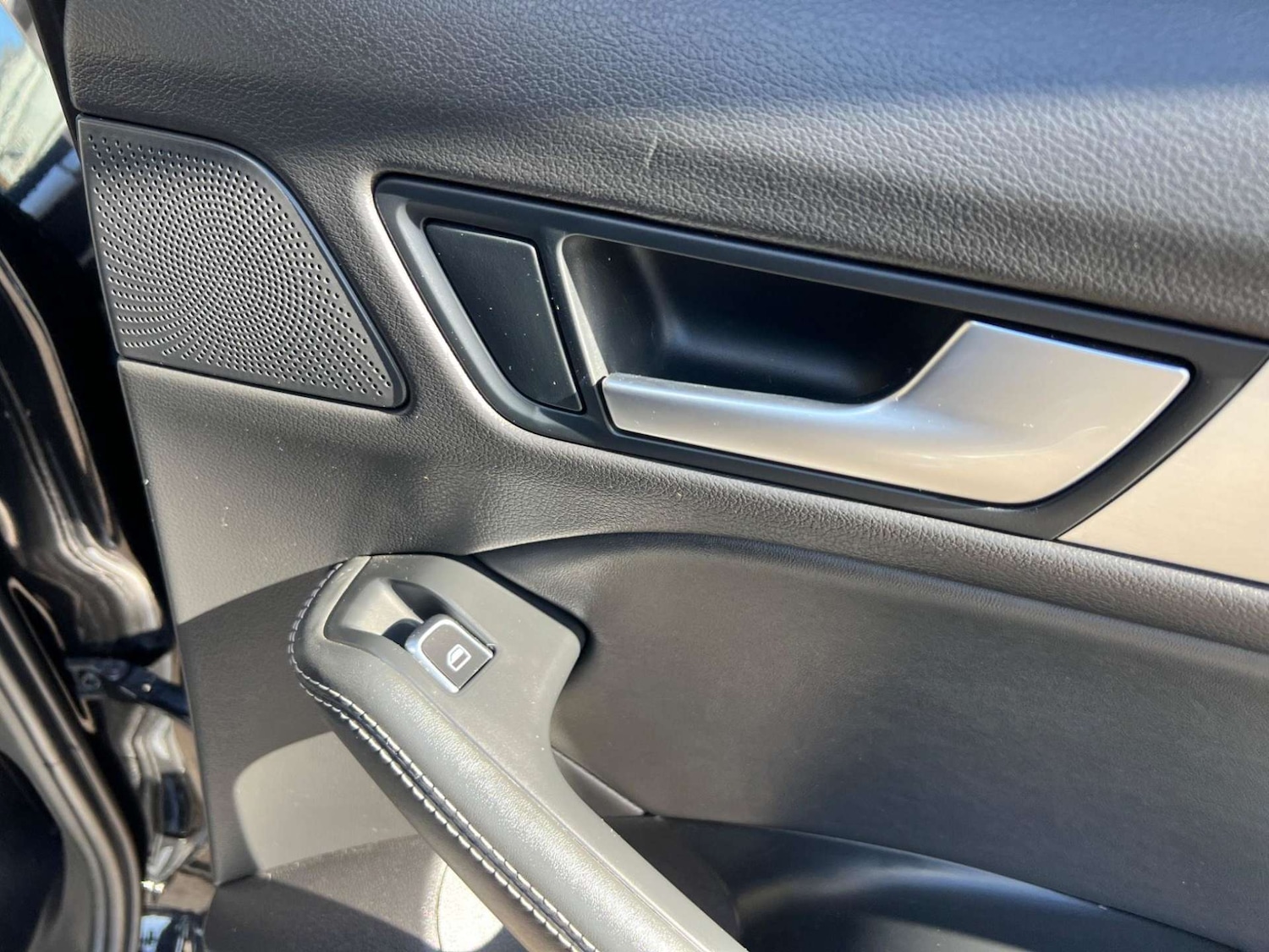 Used Audi Q5 2013 for sale - 76600879: Photo 95