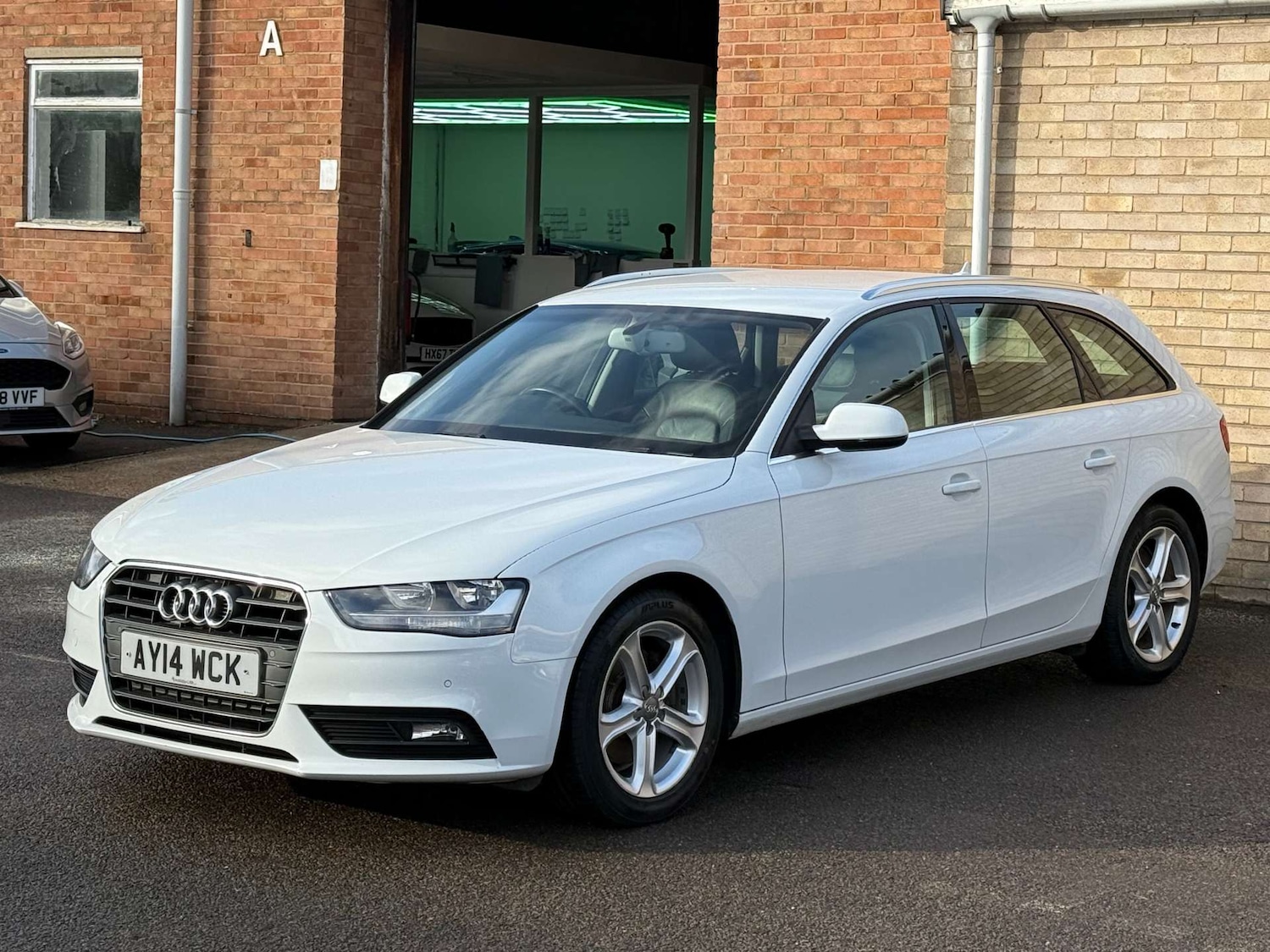 Used Audi A4 2014 for sale - 77172474: Photo 1