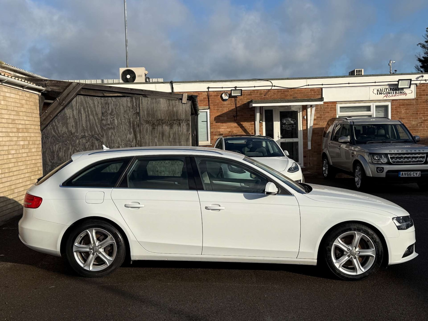Used Audi A4 2014 for sale - 77172474: Photo 11