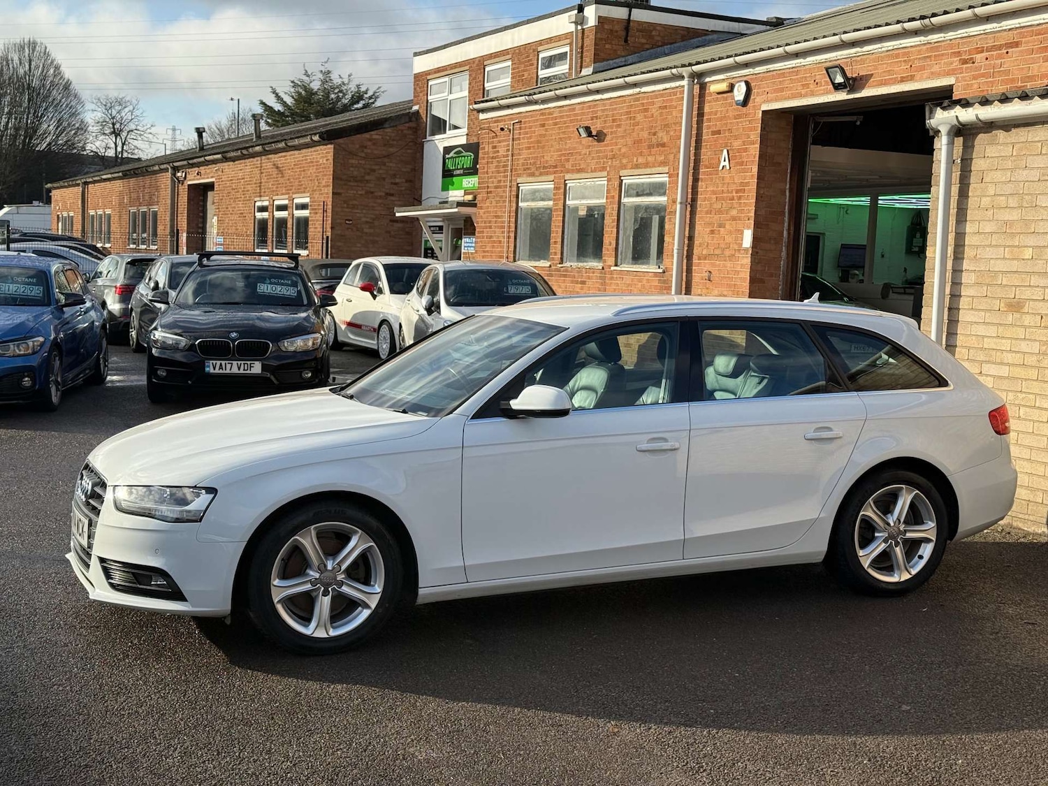 Used Audi A4 2014 for sale - 77172474: Photo 14