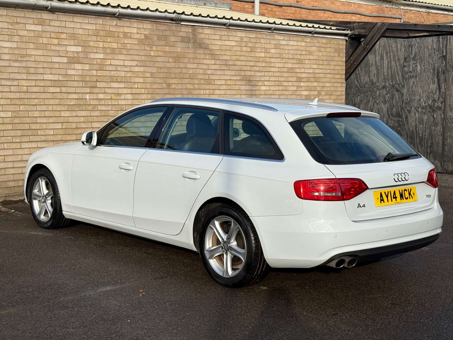 Used Audi A4 2014 for sale - 77172474: Photo 25