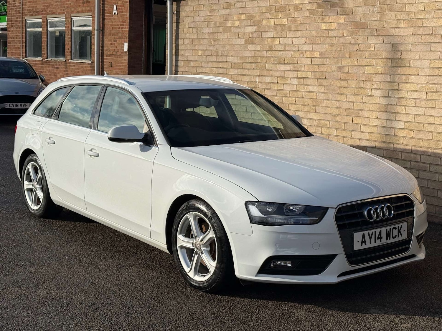 Used Audi A4 2014 for sale - 77172474: Photo 3