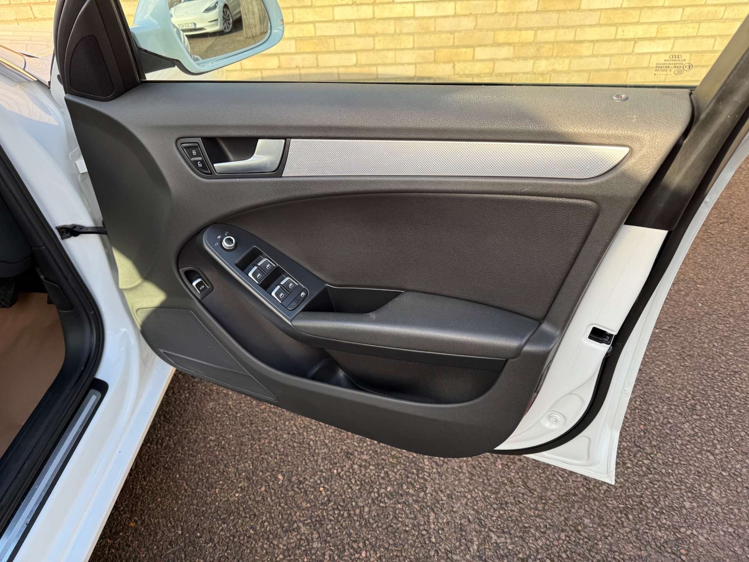 Used Audi A4 2014 for sale - 77172474: Photo 34