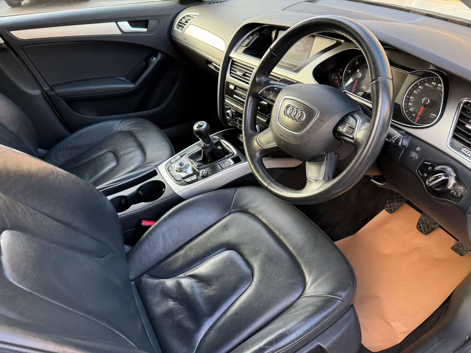 Used Audi A4 2014 for sale - 77172474: Photo 4