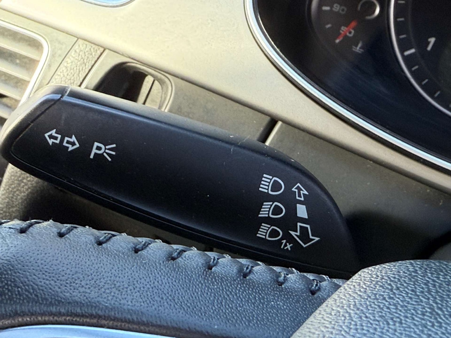 Used Audi A4 2014 for sale - 77172474: Photo 41