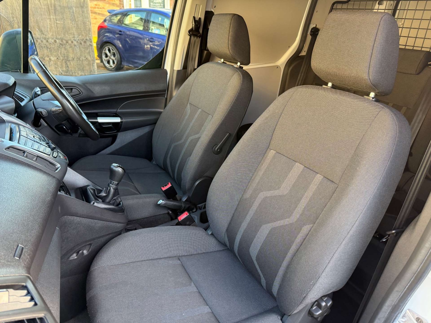 Used Ford Transit Connect 2018 for sale - 76834640: Photo 25