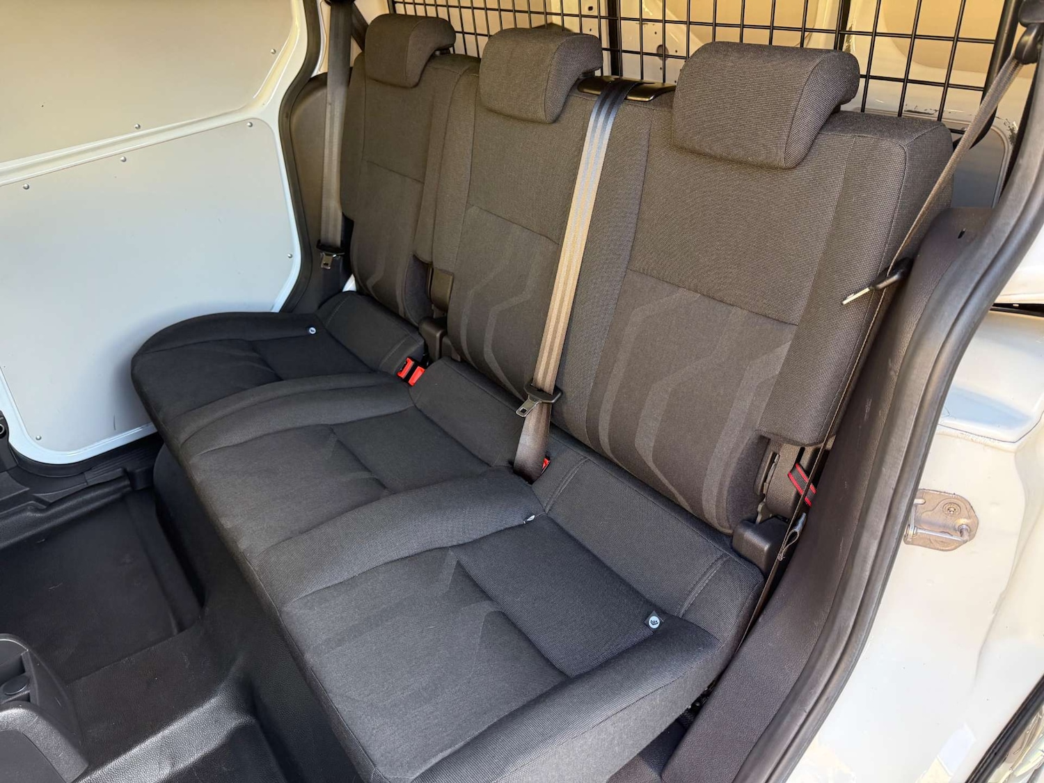 Used Ford Transit Connect 2018 for sale - 76834640: Photo 36