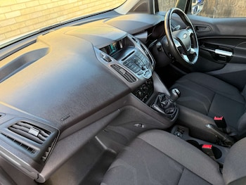 Used Ford Transit Connect 2018 for sale - 76834640: Photo