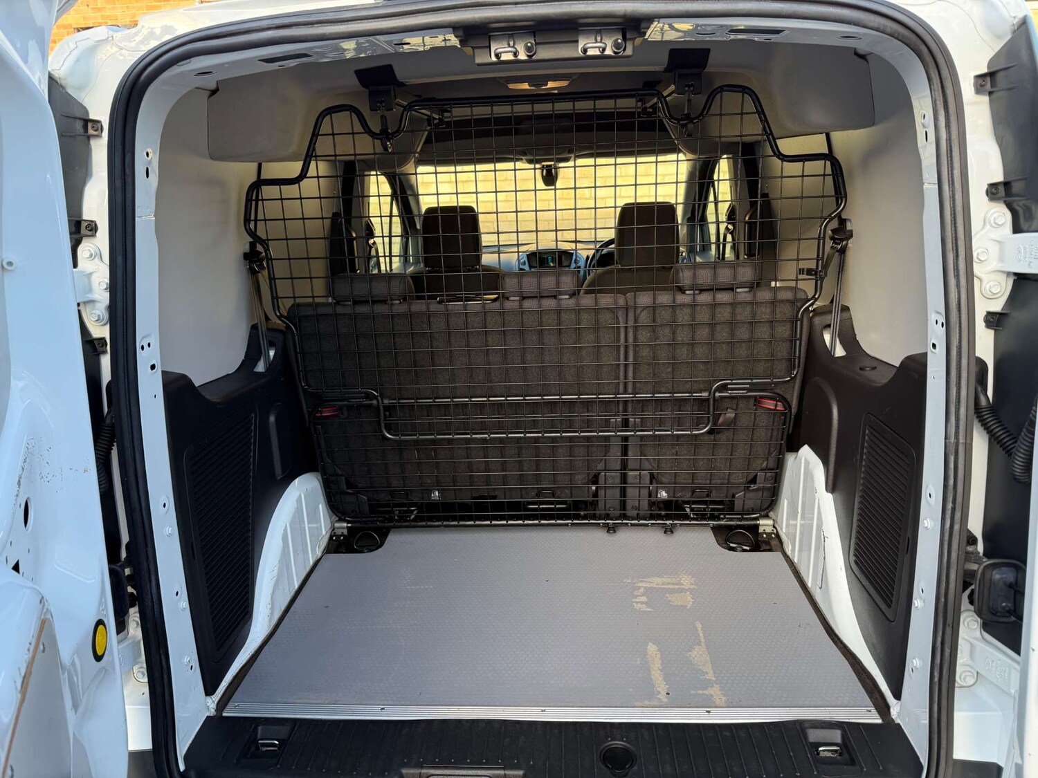 Used Ford Transit Connect 2018 for sale - 76834640: Photo 41