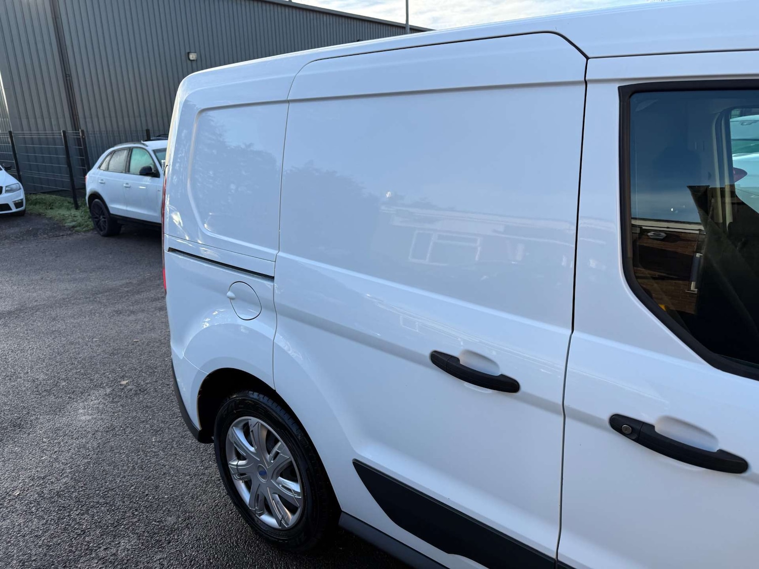 Used Ford Transit Connect 2018 for sale - 76834640: Photo 64